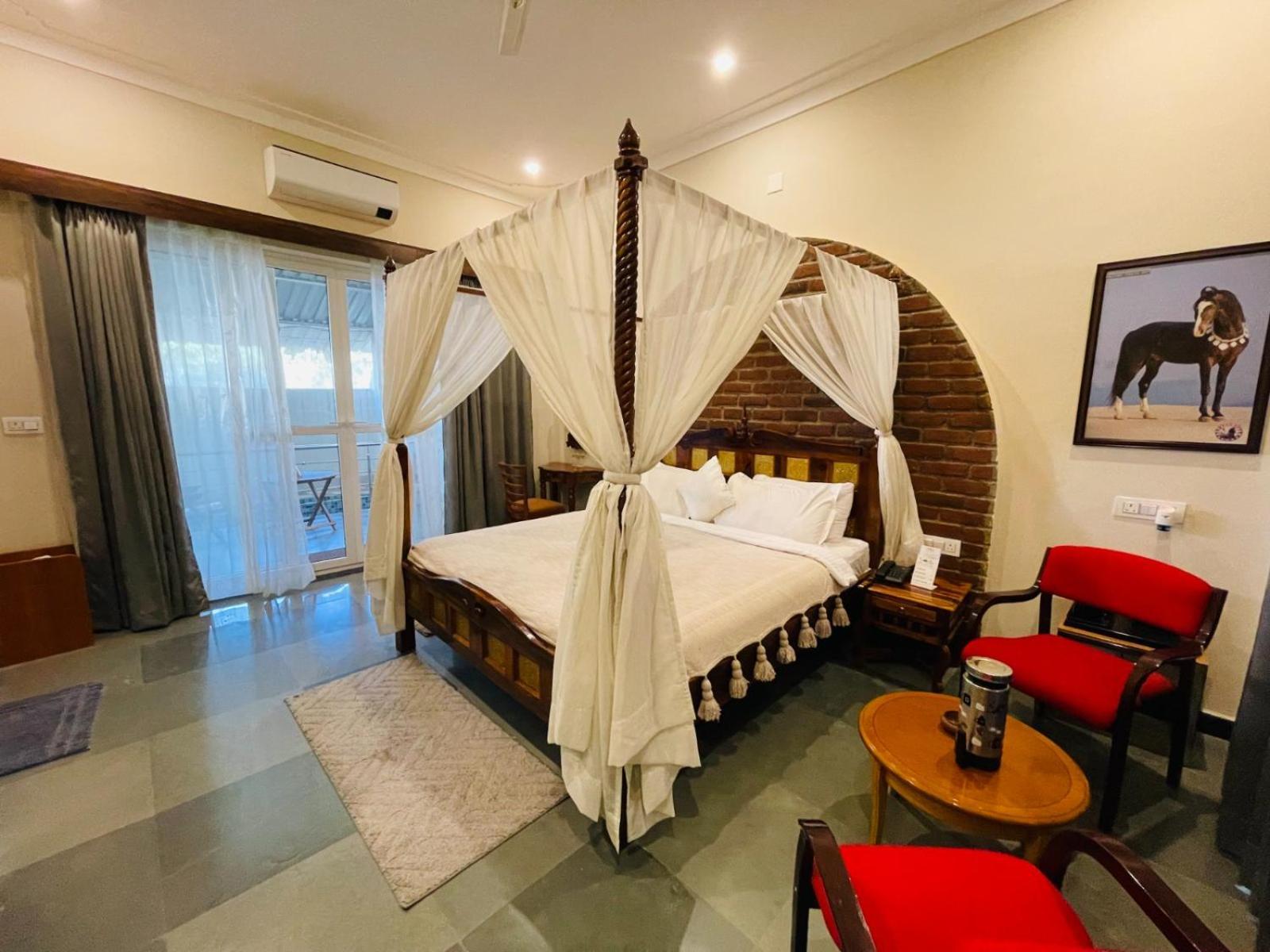Dev Villa Resort Rajsamand Extérieur photo